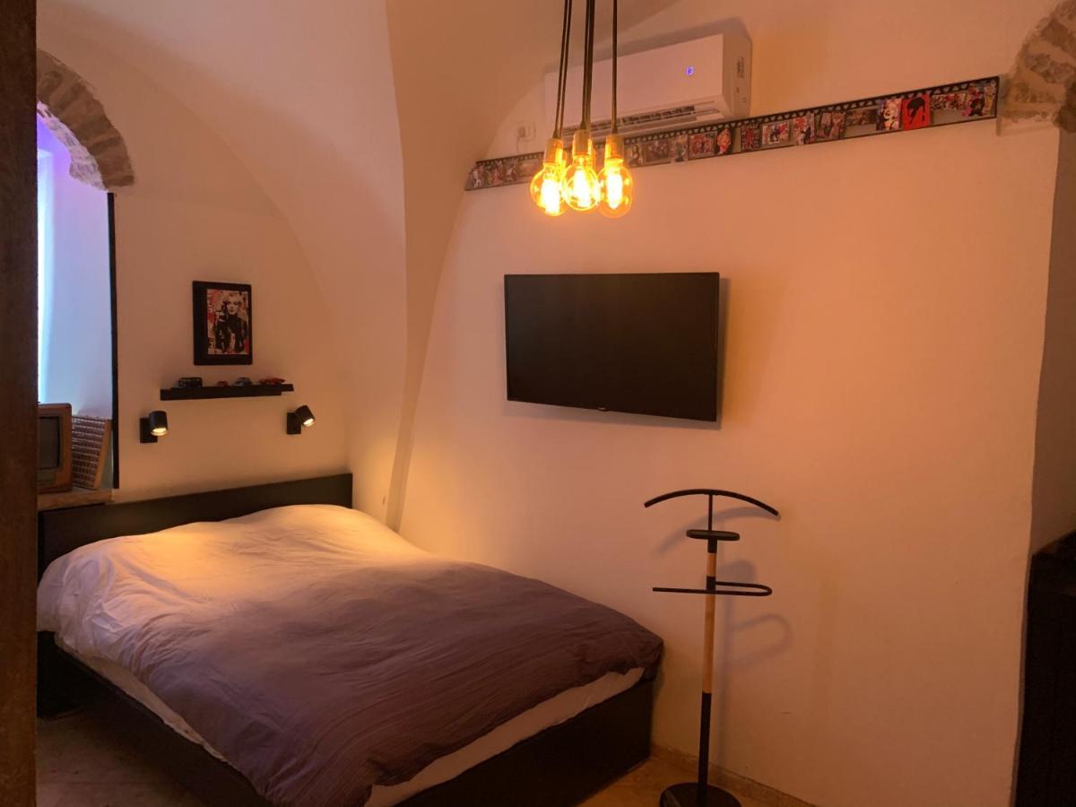 La Guta Studio Suite The Milano Suite Йерусалим Екстериор снимка